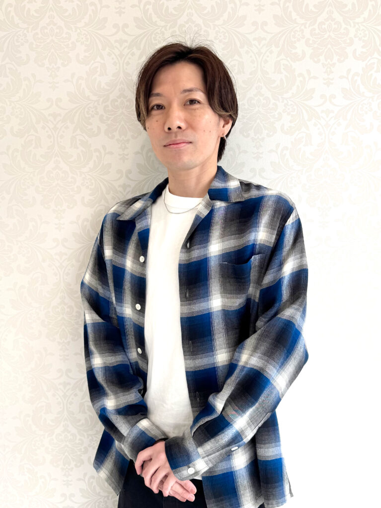 加藤恭兵 | ALIA 小豆餅店 Life with hairstyles "体験"を豊かに彩る美容室 - 浜松市中央区小豆餅 アイラッシュ・ネイルも展開