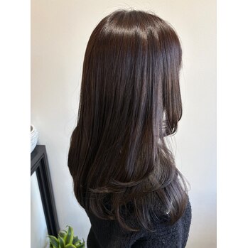 はじめまして♪ 【間瀬】 | ALIA 小豆餅店 Life with hairstyles "体験"を豊かに彩る美容室 - 浜松市中央区小豆餅 アイラッシュ・ネイルも展開