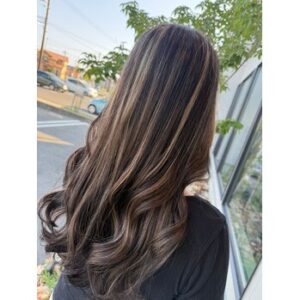 ハイライトカラー【宮司】 | ALIA（アリア）小豆餅店 Life with hairstyles "体験"を豊かに彩る美容室 - 全席半個室×マンツーマン施術 浜松市中央区小豆餅 アイラッシュ（待マツク・まつパー）・ネイルも展開