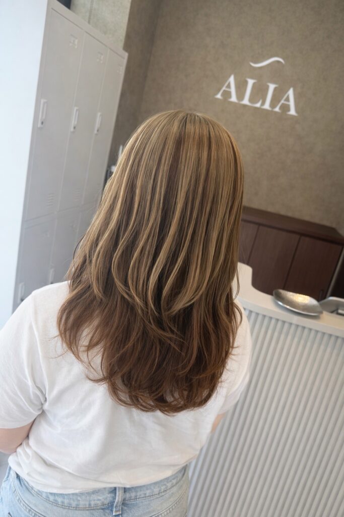 ヘアスタイルカタログ - ALIA（アリア）小豆餅店 Life with hairstyles "体験"を豊かに彩る美容室 - 全席半個室×マンツーマン施術 浜松市中央区小豆餅 アイラッシュ（待マツク・まつパー）・ネイルも展開