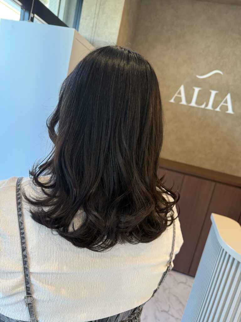 ヘアスタイルカタログ - ALIA（アリア）小豆餅店 Life with hairstyles "体験"を豊かに彩る美容室 - 全席半個室×マンツーマン施術 アイラッシュ（マツエク・まつ毛パーマ・アイブロウ）・ネイルも展開
