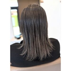 柔らかグレージュ【加藤】 | ALIA（アリア）小豆餅店 Life with hairstyles "体験"を豊かに彩る美容室 - 全席半個室×マンツーマン施術 浜松市中央区小豆餅 アイラッシュ（待マツク・まつパー）・ネイルも展開