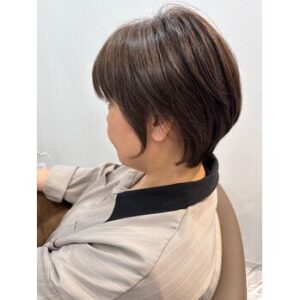 大人丸みショート【加藤】 | ALIA（アリア）小豆餅店 Life with hairstyles "体験"を豊かに彩る美容室 - 全席半個室×マンツーマン施術 浜松市中央区小豆餅 アイラッシュ（待マツク・まつパー）・ネイルも展開