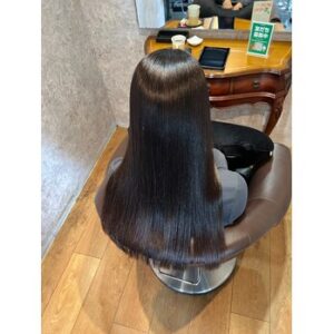 カラーと同日施術OK◎自然な仕上がりの縮毛【横井】 | ALIA（アリア）小豆餅店 Life with hairstyles "体験"を豊かに彩る美容室 - 全席半個室×マンツーマン施術 浜松市中央区小豆餅 アイラッシュ（待マツク・まつパー）・ネイルも展開
