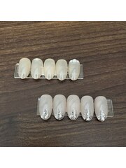 シンプルネイル | ALIA（アリア）小豆餅店 Life with hairstyles "体験"を豊かに彩る美容室 - 全席半個室×マンツーマン施術 浜松市中央区小豆餅 アイブロウ / アイラッシュ（待マツク・まつパー）・ネイルも展開