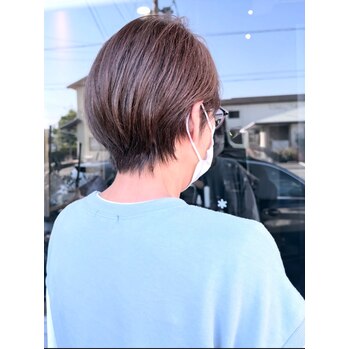 ショートは「襟足の軽さ」で印象変わります◎【加藤】 | ALIA（アリア）小豆餅店 Life with hairstyles "体験"を豊かに彩る美容室 - 全席半個室×マンツーマン施術 浜松市中央区小豆餅 アイラッシュ（待マツク・まつパー）・ネイルも展開